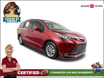 Used 2021 Toyota Sienna XLE