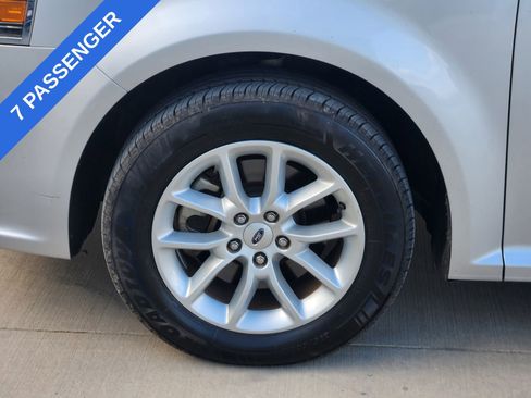 Used 2019 Ford Flex SE image 11