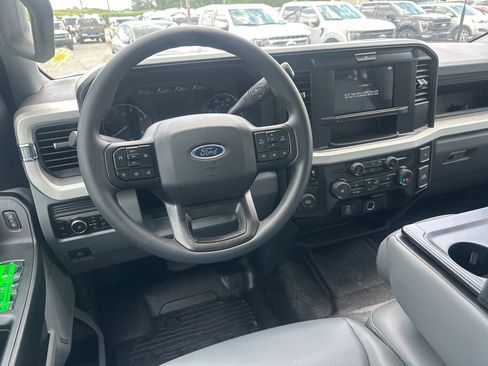 New 2026 Ford F450 XL w/ XL Chrome Package RWD image 24