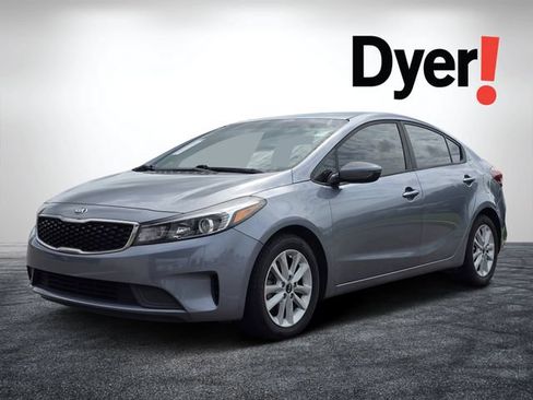 Used 2017 Kia Forte S FWD image 8