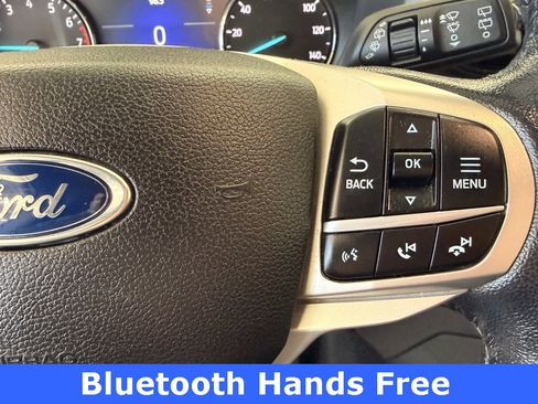 Used 2021 Ford Explorer XLT image 31
