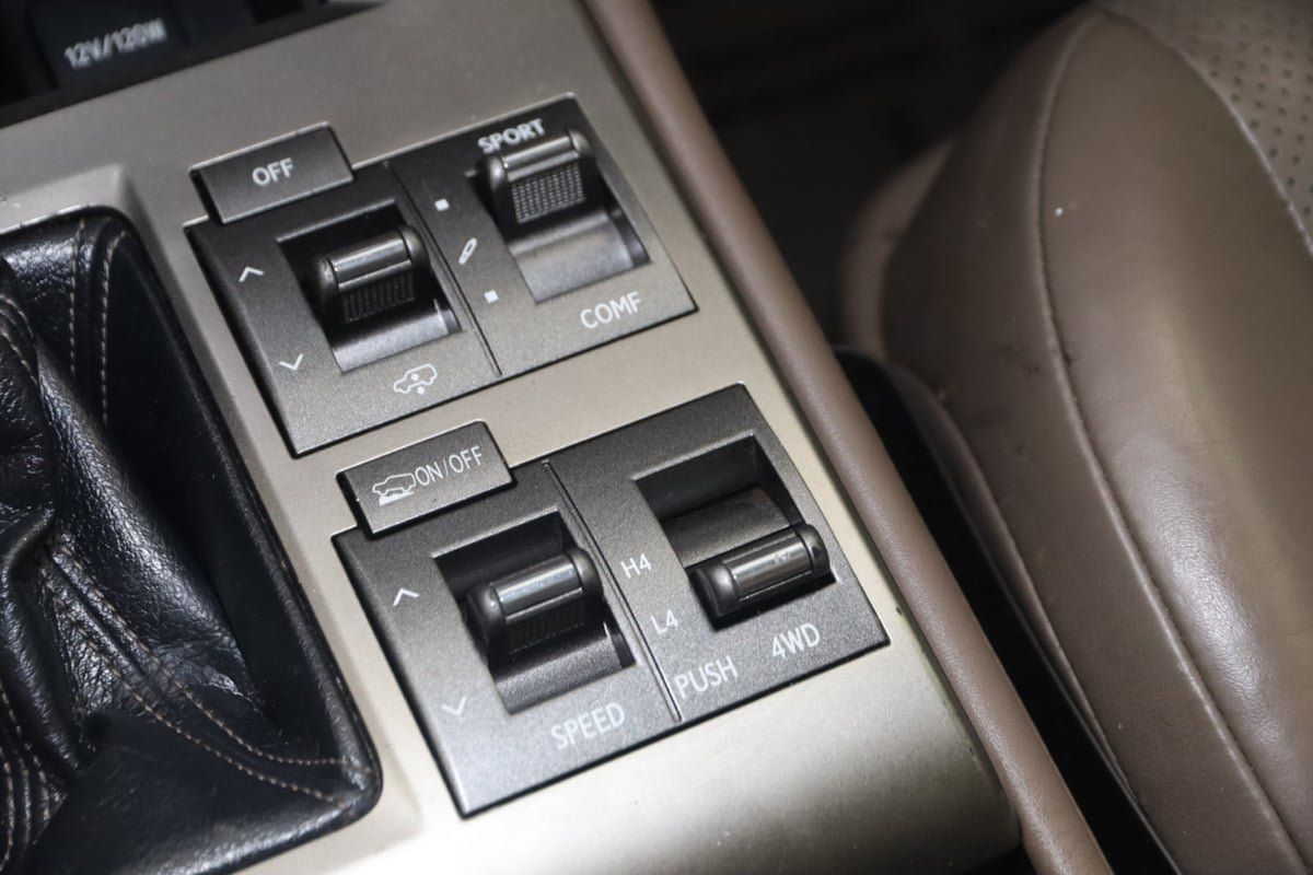 Used 2015 Lexus GX 460 Luxury AWD/4WD image 25