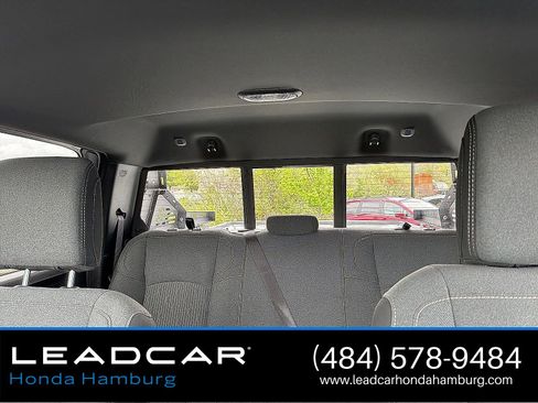 Used 2024 RAM 2500 Tradesman w/ Chrome Appearance Group AWD/4WD image 18