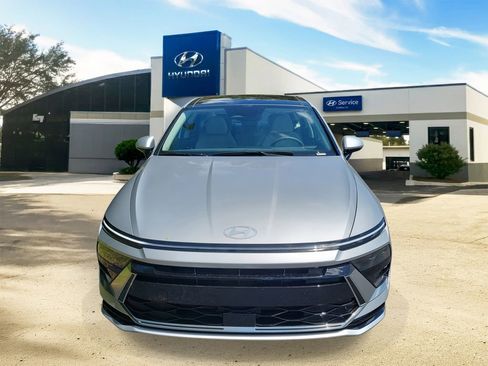 New 2025 Hyundai Sonata SEL image 2
