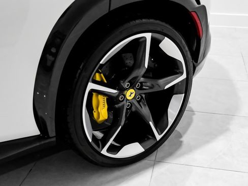 Used 2025 Ferrari Purosangue image 57