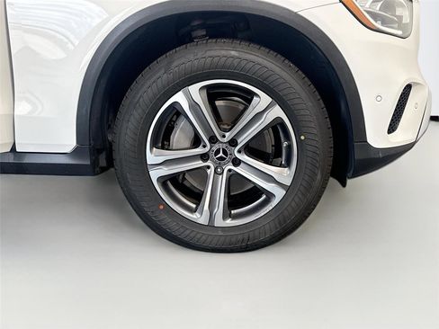 Used 2021 Mercedes-Benz GLC 300 image 33