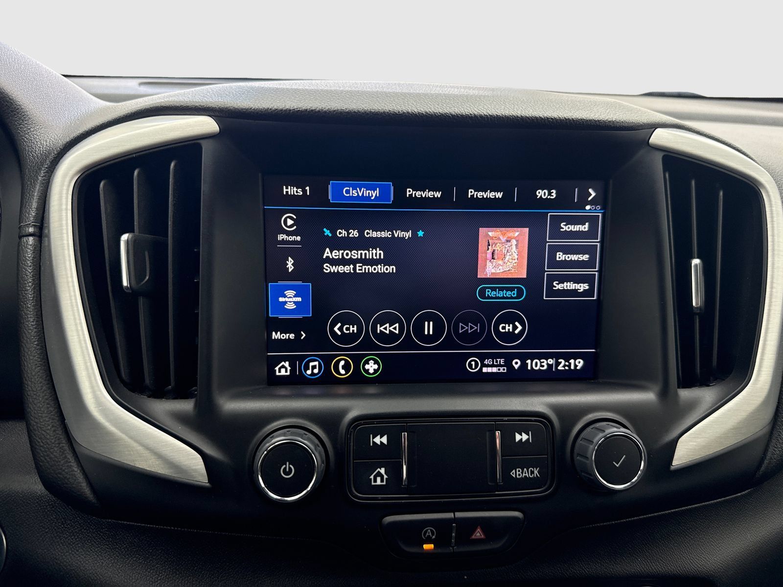 Used 2024 GMC Terrain SLT FWD image 15
