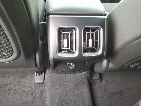 Used 2026 Kia Sorento LX FWD image 10