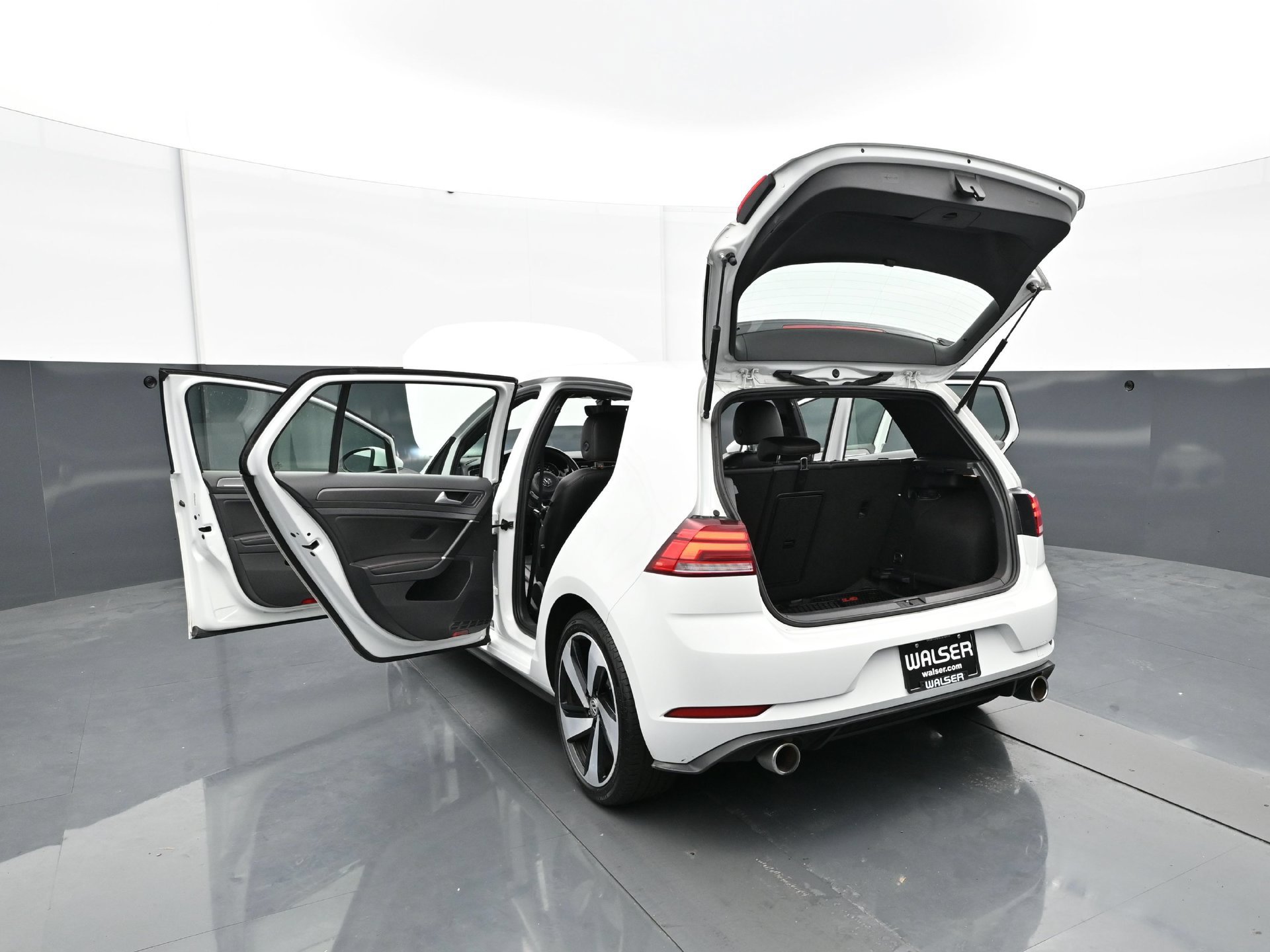 Used 2020 Volkswagen GTI SE FWD image 36