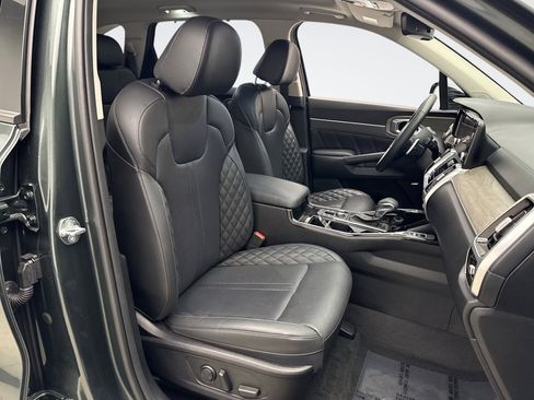 Used 2023 Kia Sorento SX Prestige image 16