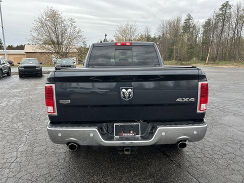 Used 2018 RAM 1500 Laramie AWD/4WD image 4