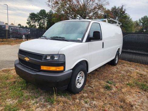 New 2025 Chevrolet Express 2500 w/ Driver Convenience Package image 3
