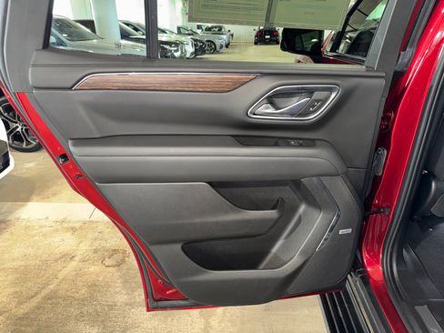 Used 2023 Chevrolet Tahoe High Country RWD image 17