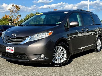 Used 2014 Toyota Sienna XLE