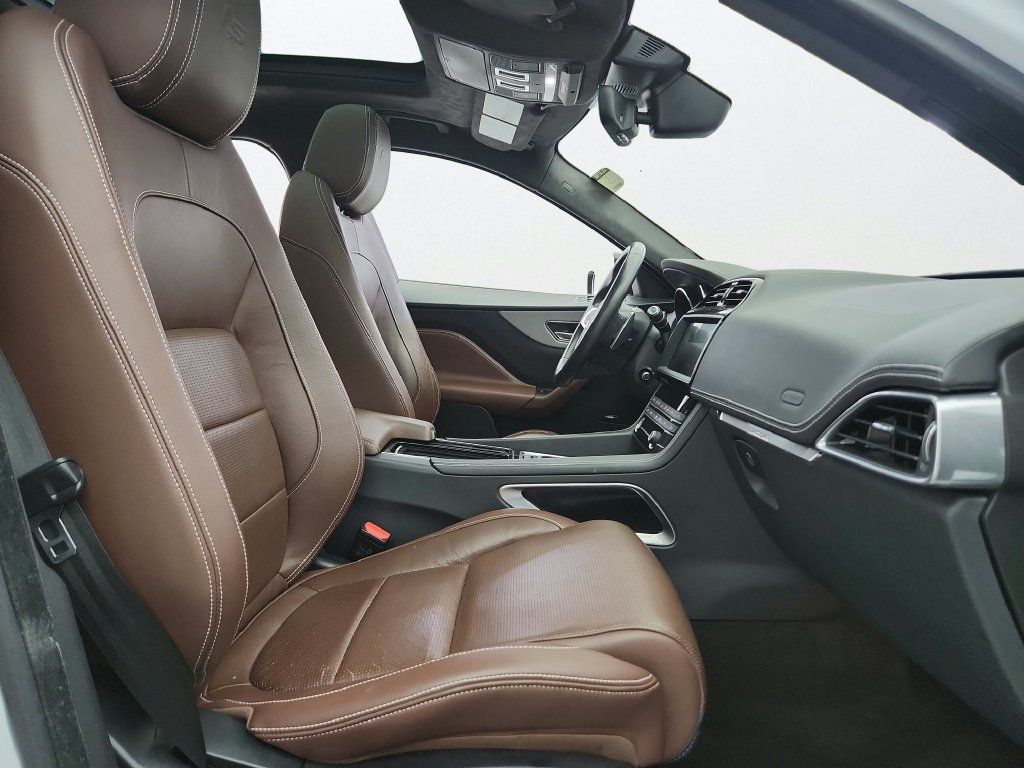 Used 2020 Jaguar F-PACE S AWD/4WD image 29