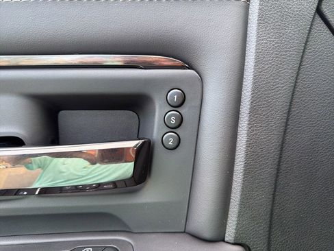 New 2026 RAM 2500 Limited image 35