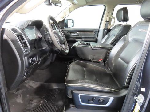 Used 2019 RAM 1500 Laramie w/ Off Road Group image 16