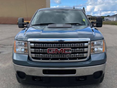 Used 2013 GMC Sierra 2500 SLE w/ Snow Plow Prep Package image 14