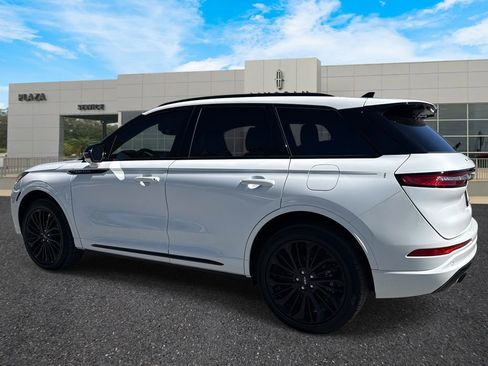 New 2026 Lincoln Corsair Premiere image 7