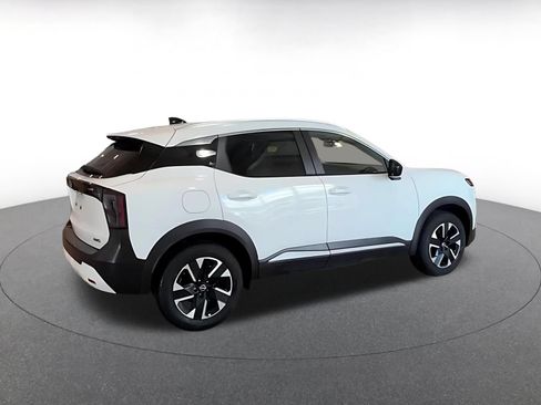 Used 2026 Nissan Kicks SV w/ Cold Weather Package AWD/4WD image 11