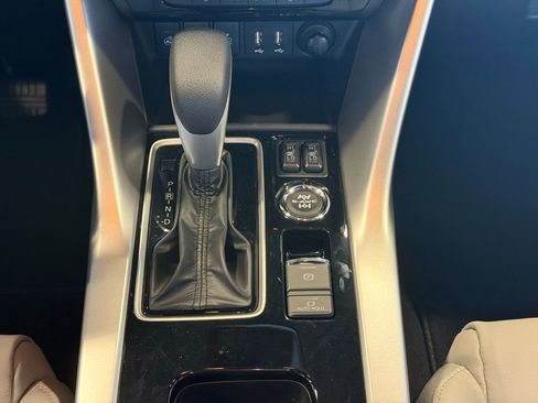 New 2026 Mitsubishi Eclipse Cross SEL image 18