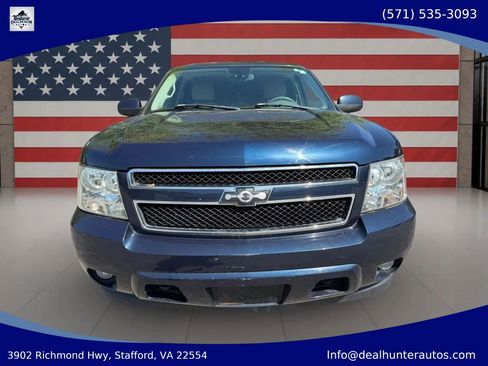 Used 2008 Chevrolet Tahoe LT w/ Convenience Package 1 AWD/4WD image 2