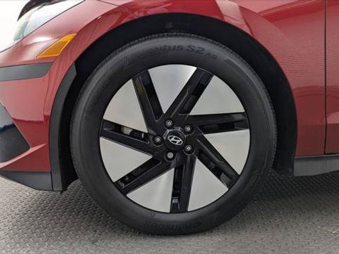 Used 2024 Hyundai Ioniq 6 SE RWD image 29