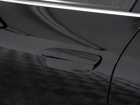 Used 2020 Porsche Taycan 4S image 41