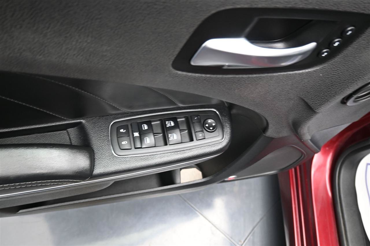 Used 2017 Dodge Charger R/T Scat Pack w/ Technology Group RWD image 13