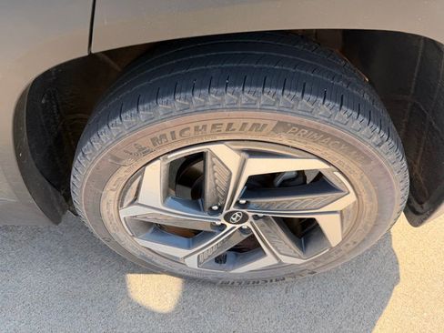 Used 2022 Hyundai Tucson Limited AWD/4WD image 10