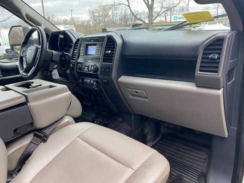 Used 2022 Ford F350 XL w/ Power Equipment Group AWD/4WD image 31