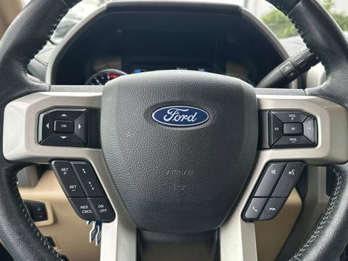 Certified 2020 Ford F450 Lariat w/ Lariat Ultimate Package AWD/4WD image 23