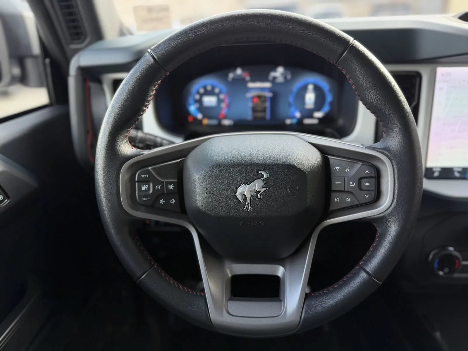 Used 2025 Ford Bronco Heritage Edition AWD/4WD image 20