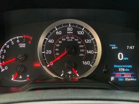 Used 2021 Toyota Corolla SE image 12