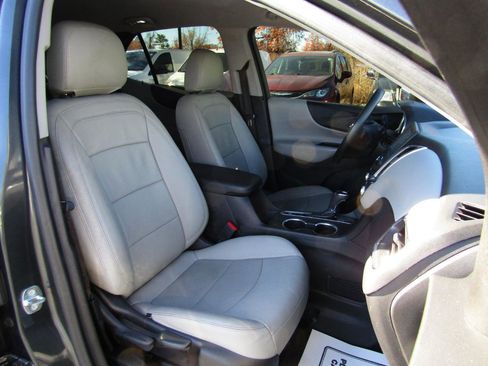 Used 2018 Chevrolet Equinox LS FWD image 27