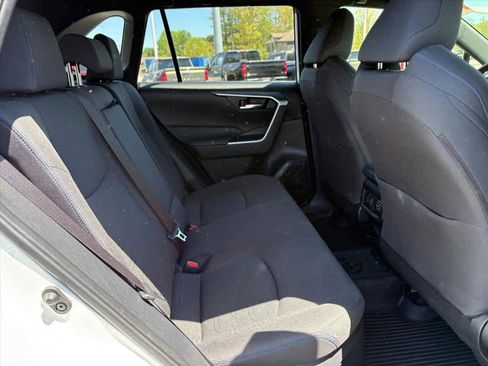 Used 2023 Toyota RAV4 SE w/ Convenience Package AWD/4WD image 8