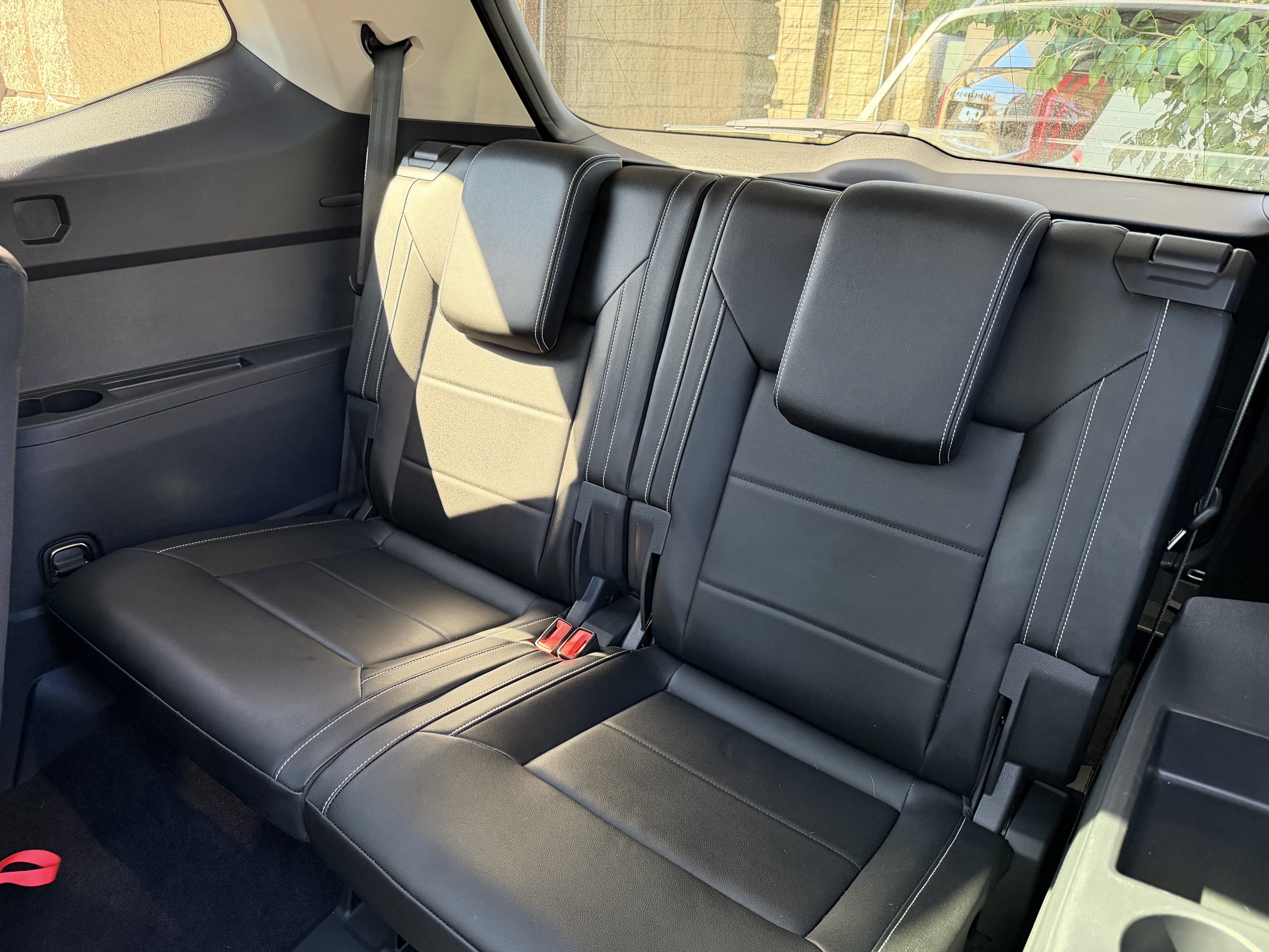 Used 2023 Volkswagen Atlas SEL R-Line AWD/4WD image 25
