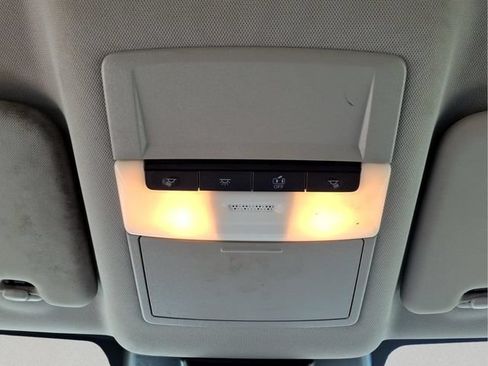 Used 2023 Nissan Rogue S AWD/4WD image 20