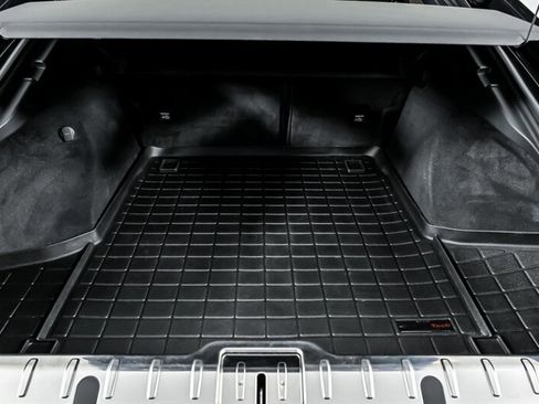 Used 2018 Porsche Panamera 4S image 15