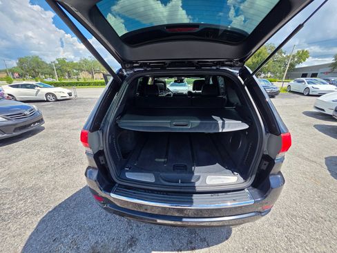 Used 2014 Jeep Grand Cherokee Overland w/ Advanced Technology Group RWD image 17