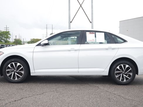 Used 2024 Volkswagen Jetta S FWD image 2