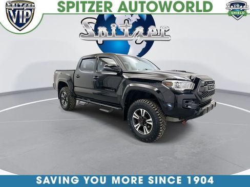 Used 2016 Toyota Tacoma TRD Sport w/ Premium & Technology Package AWD/4WD image 3