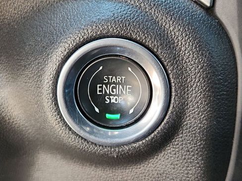 Used 2020 Chevrolet Silverado 1500 RST AWD/4WD image 20