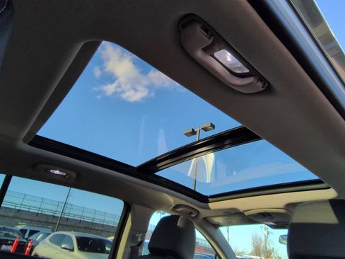 Used 2019 Buick Envision Essence w/ LPO, Interior Luxury Package image 22