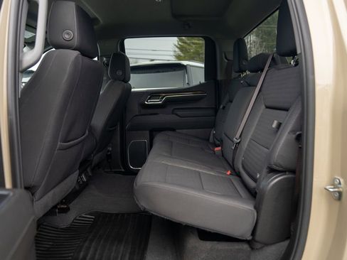 Used 2022 GMC Sierra 1500 Elevation image 17