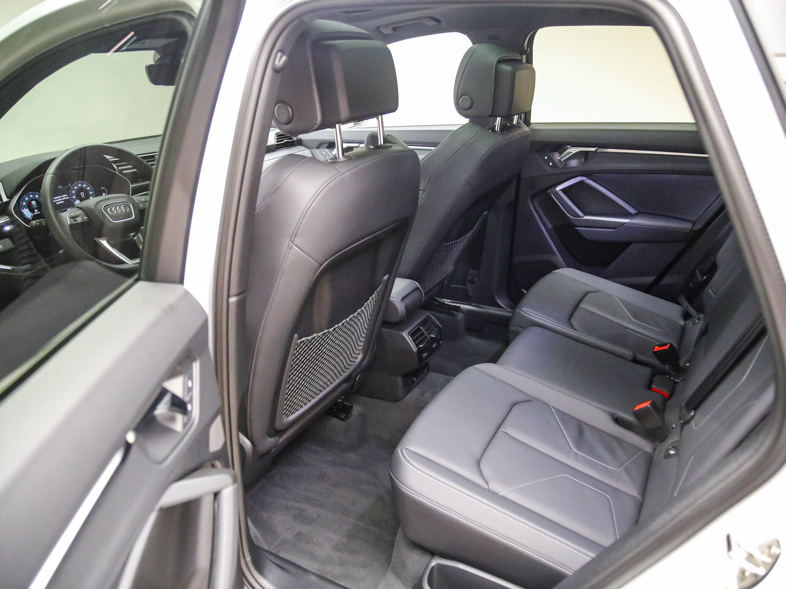 Certified 2025 Audi Q3 2.0T Premium AWD/4WD image 20
