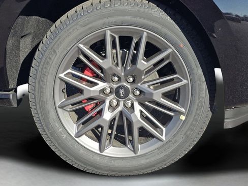 New 2025 Ford Expedition Max Platinum w/ Stealth Performance Package image 19