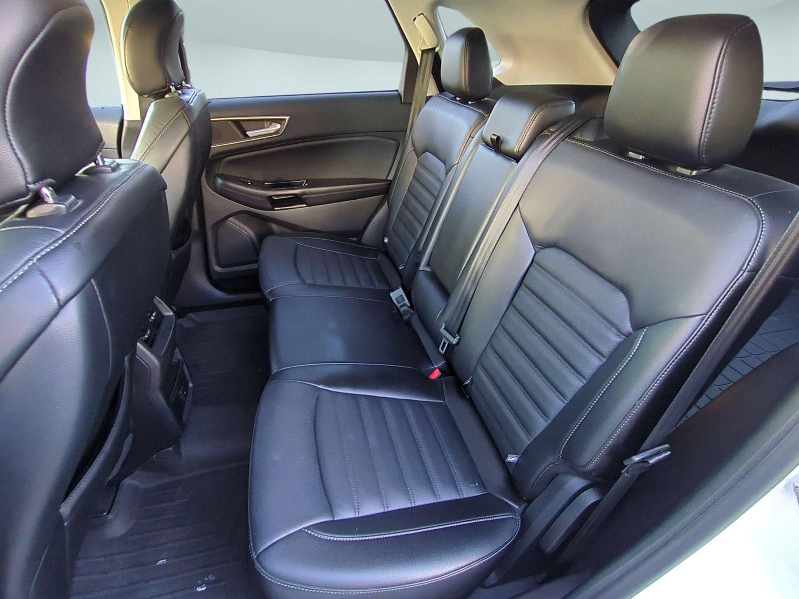 Used 2016 Ford Edge SEL w/ Equipment Group 201A FWD image 22