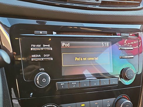 Used 2018 Nissan Rogue Sport S w/ S Appearance Package image 24