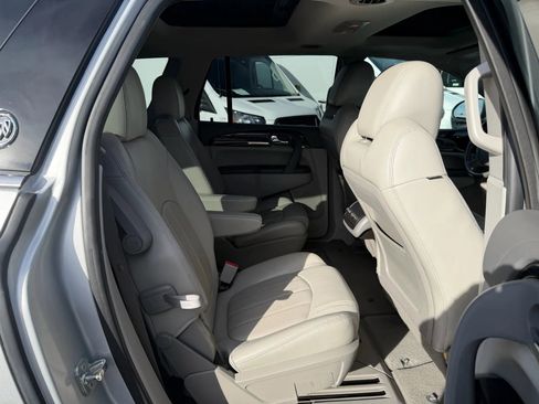 Used 2017 Buick Enclave Leather image 14